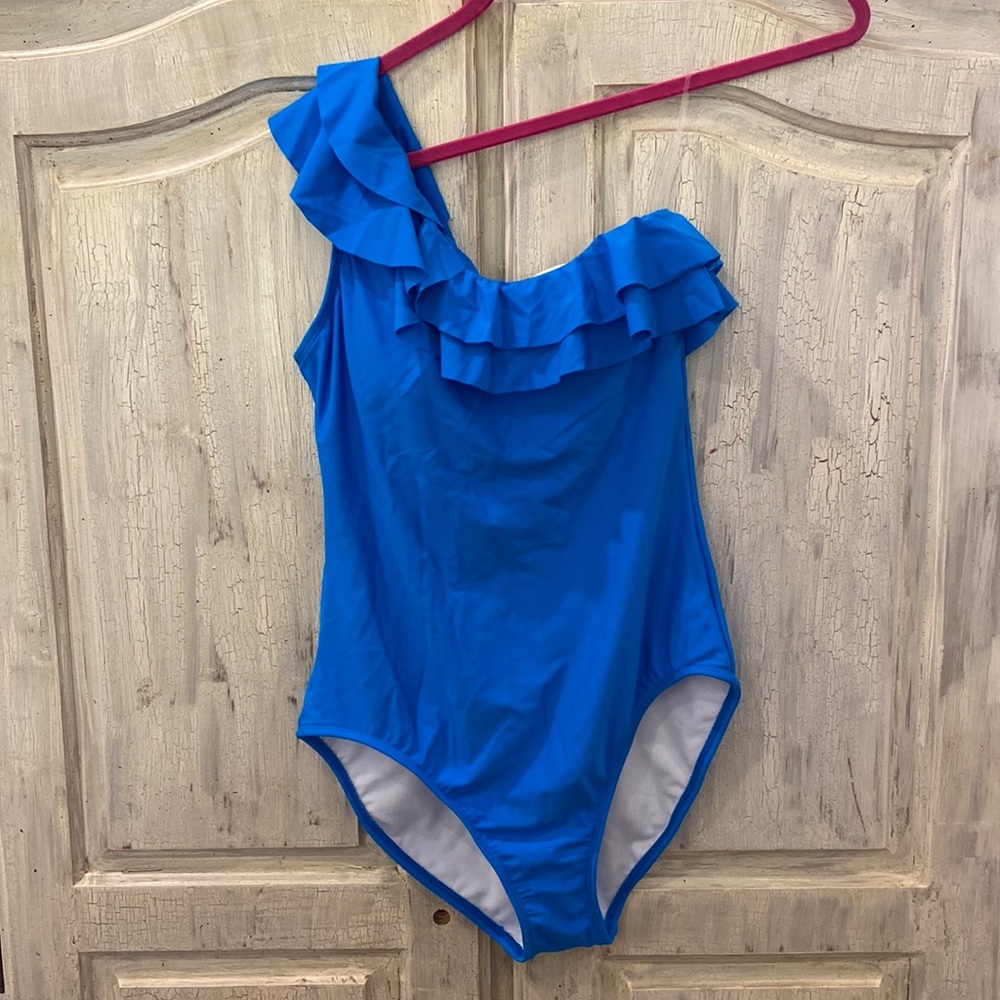 NWOT Ruffle One-Shoulder Swimsuit
